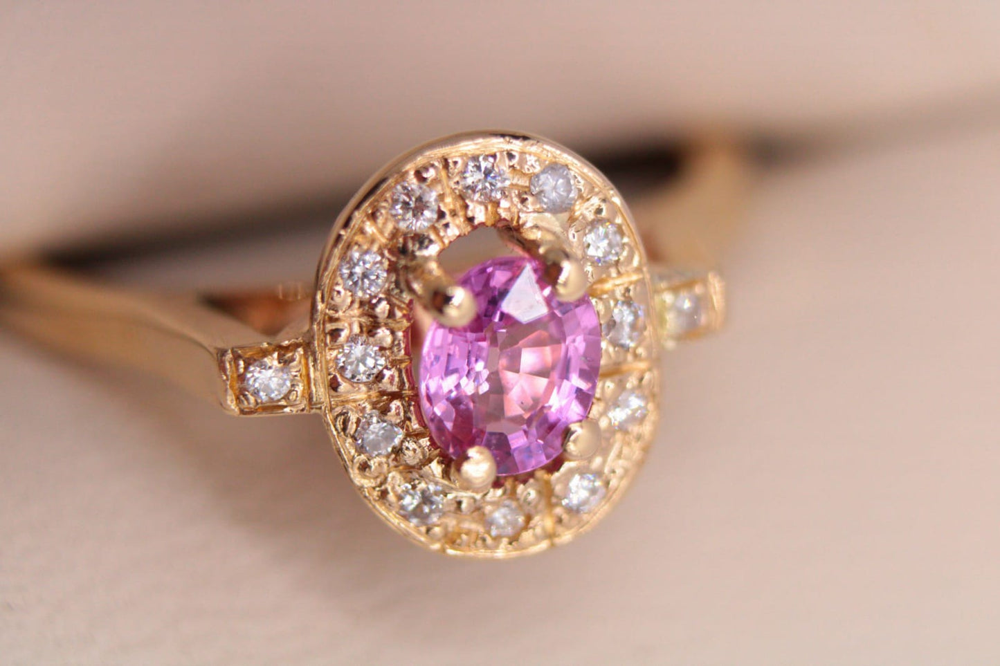 Anillo Zafiro Rosa